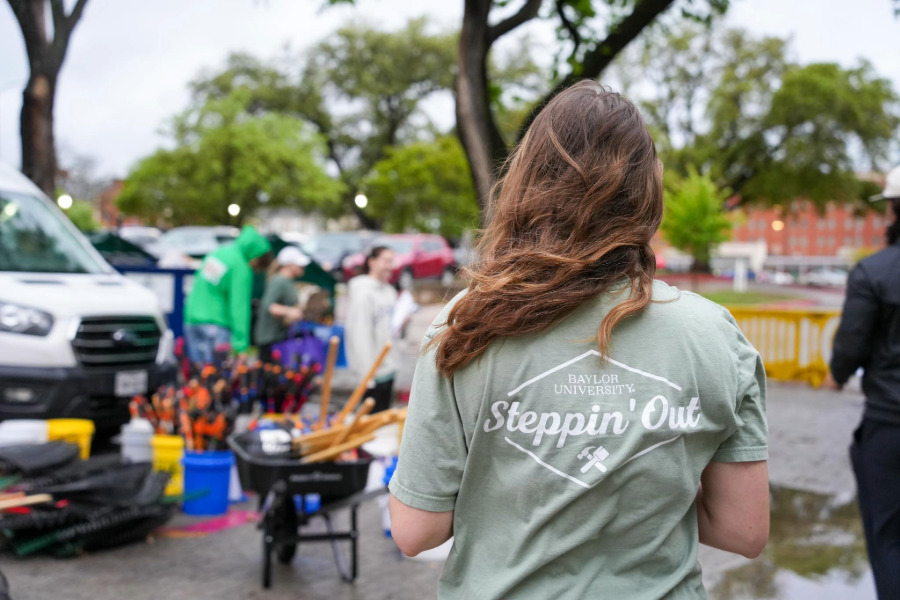 Students serving at Steppin' Out